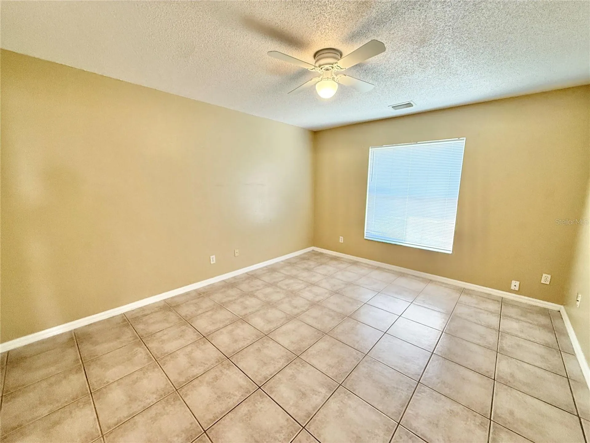 4695 Prairie Point Boulevard Kissimmee FL 34746