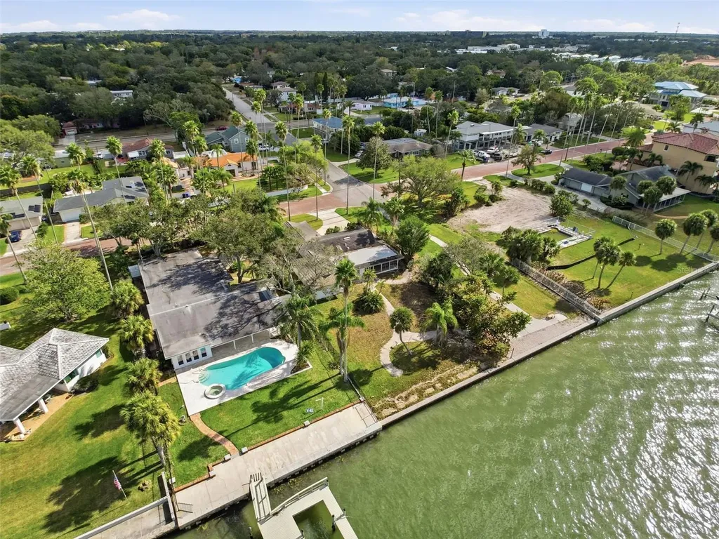 1600 Santa Barbara Drive Dunedin FL 34698