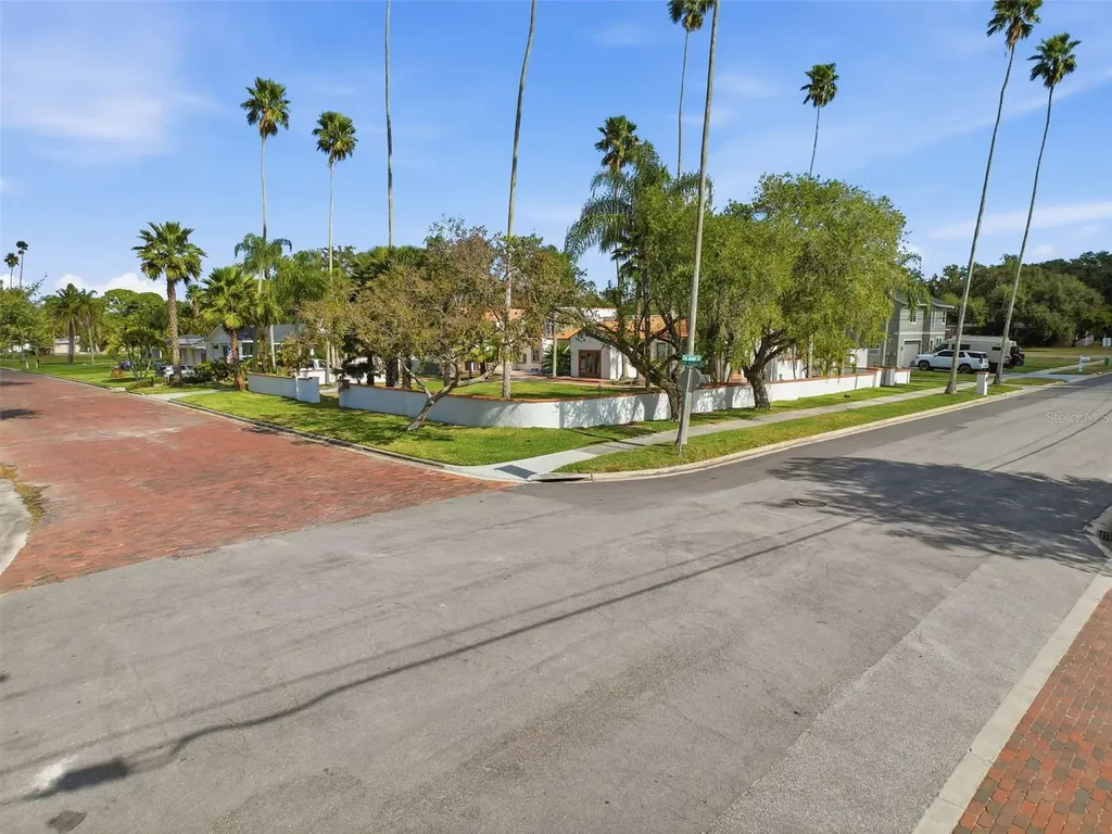 1600 Santa Barbara Drive Dunedin FL 34698