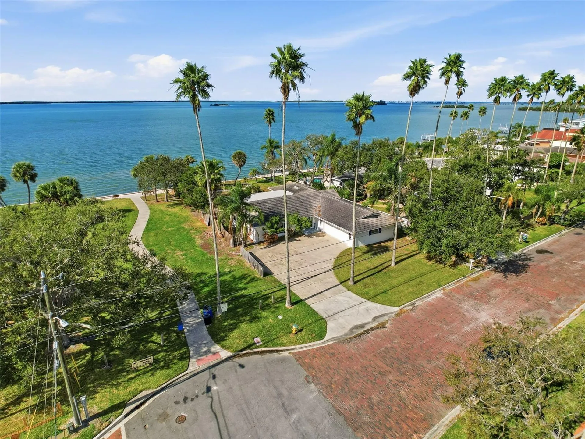 1600 Santa Barbara Drive Dunedin FL 34698