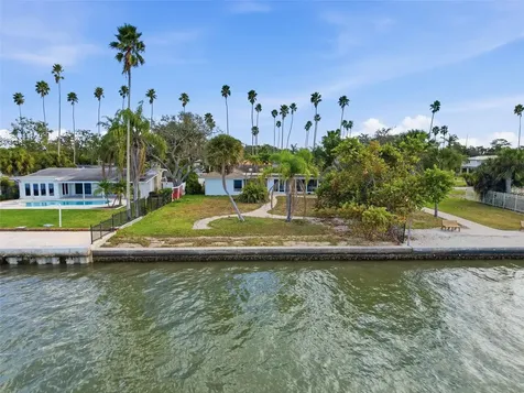 1600 Santa Barbara Drive Dunedin FL 34698