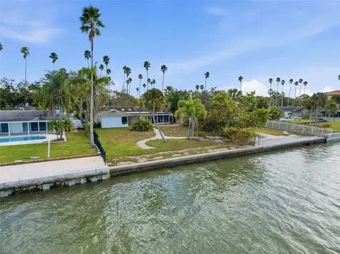 1600 Santa Barbara Drive Dunedin FL 34698