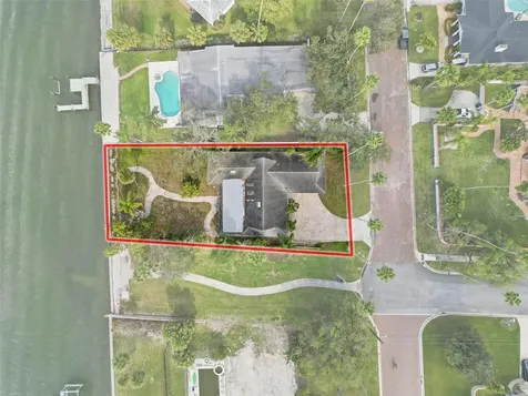 1600 Santa Barbara Drive Dunedin FL 34698