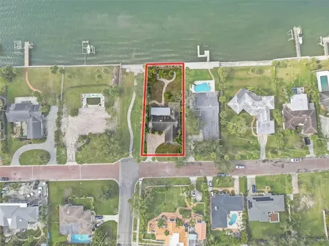 1600 Santa Barbara Drive Dunedin FL 34698