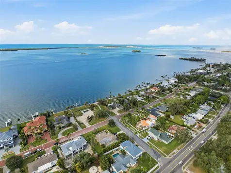 1600 Santa Barbara Drive Dunedin FL 34698