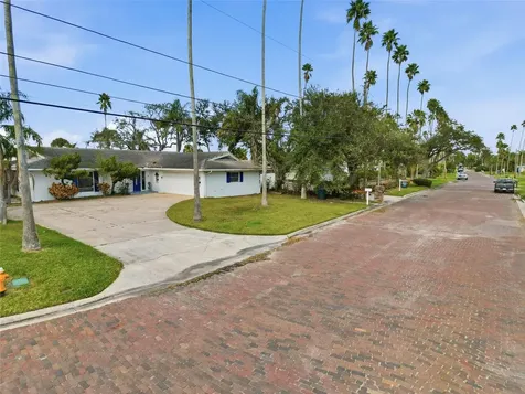 1600 Santa Barbara Drive Dunedin FL 34698
