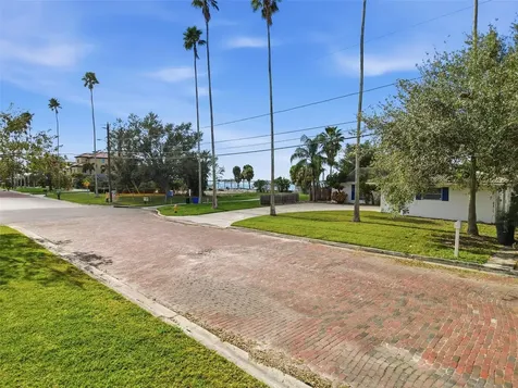 1600 Santa Barbara Drive Dunedin FL 34698