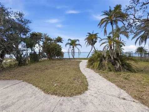 1600 Santa Barbara Drive Dunedin FL 34698