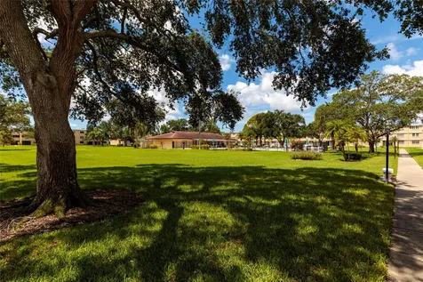 5095 Bay Street NE St Petersburg FL 33703