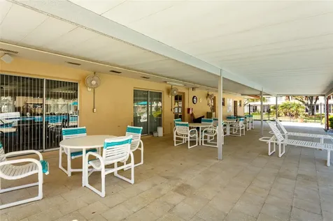 5095 Bay Street NE St Petersburg FL 33703