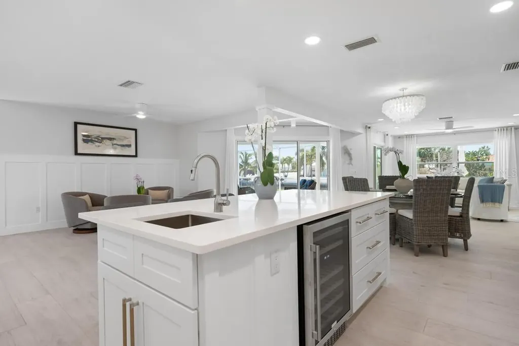 616 Foxworth Lane Holmes Beach FL 34217