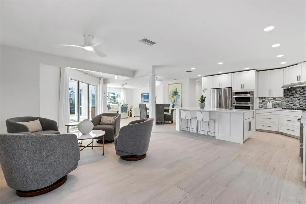 616 Foxworth Lane Holmes Beach FL 34217