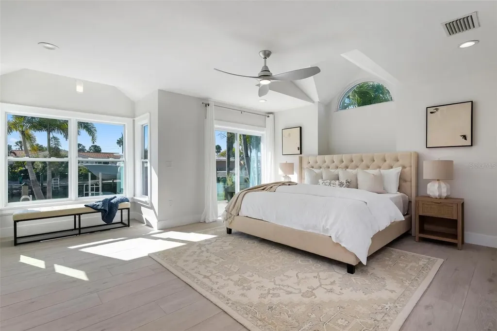 616 Foxworth Lane Holmes Beach FL 34217