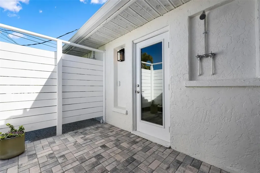616 Foxworth Lane Holmes Beach FL 34217