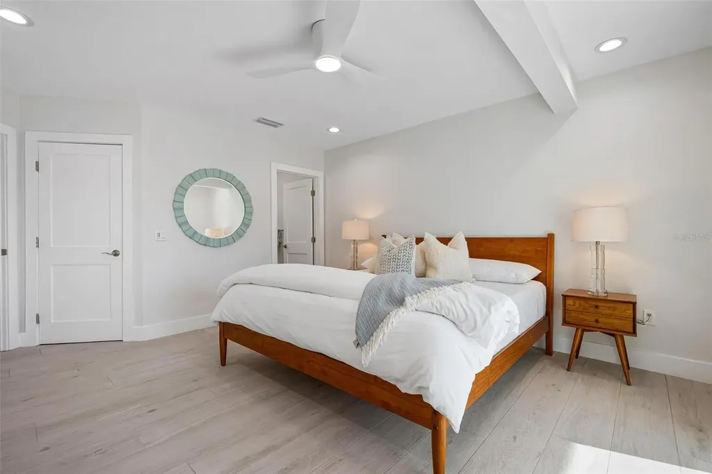 616 Foxworth Lane Holmes Beach FL 34217