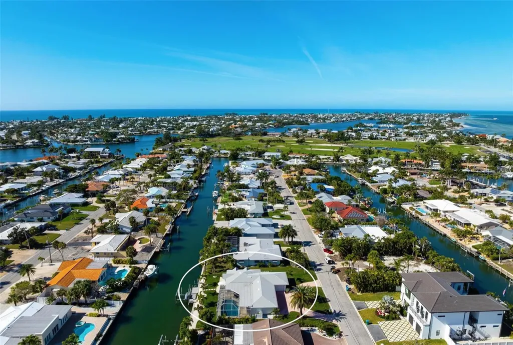 616 Foxworth Lane Holmes Beach FL 34217
