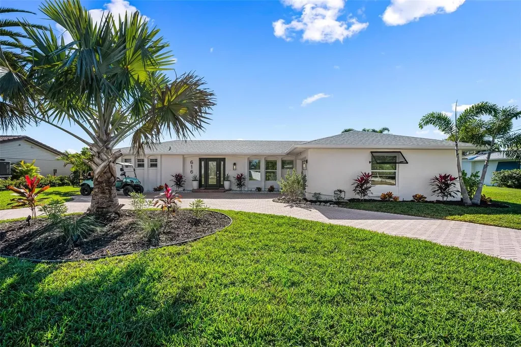 616 Foxworth Lane Holmes Beach FL 34217