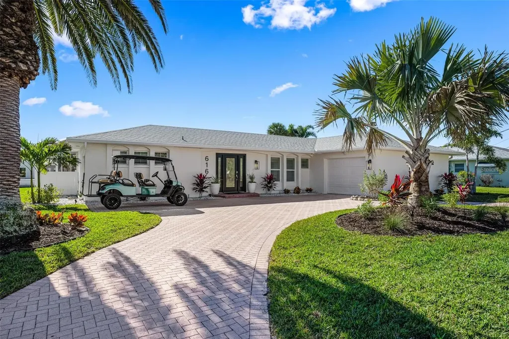 616 Foxworth Lane Holmes Beach FL 34217