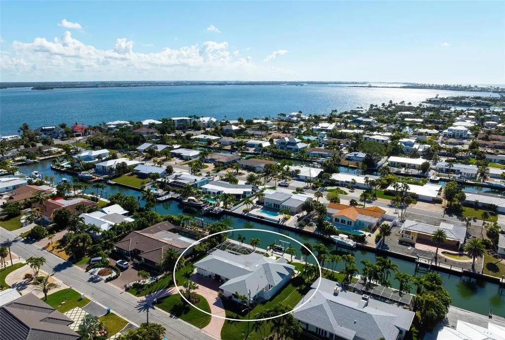 616 Foxworth Lane Holmes Beach FL 34217