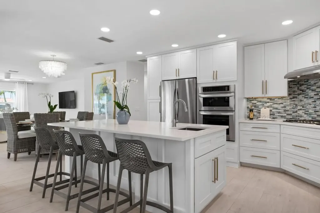 616 Foxworth Lane Holmes Beach FL 34217