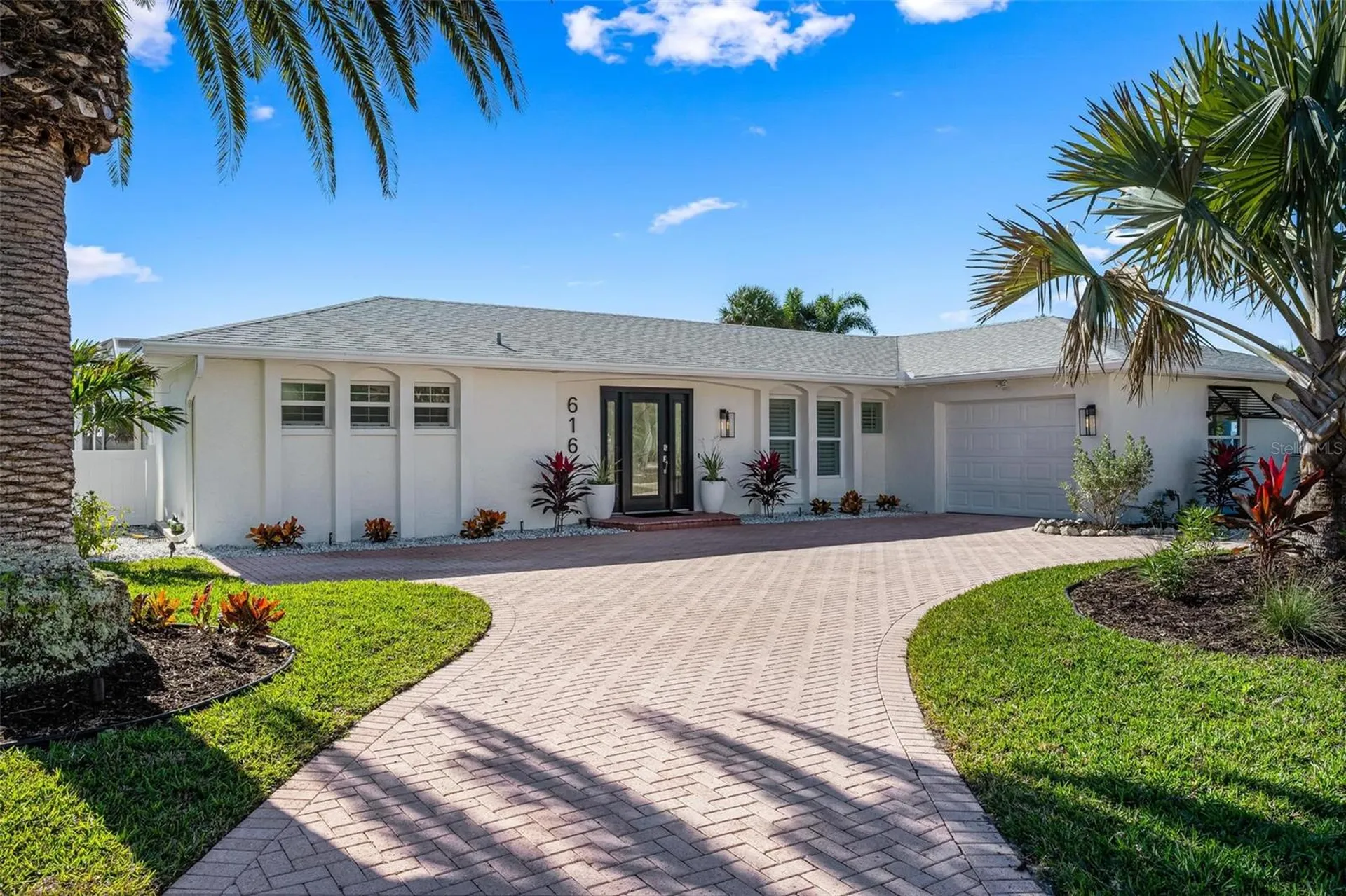 616 Foxworth Lane Holmes Beach FL 34217