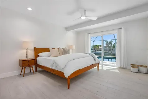 616 Foxworth Lane Holmes Beach FL 34217