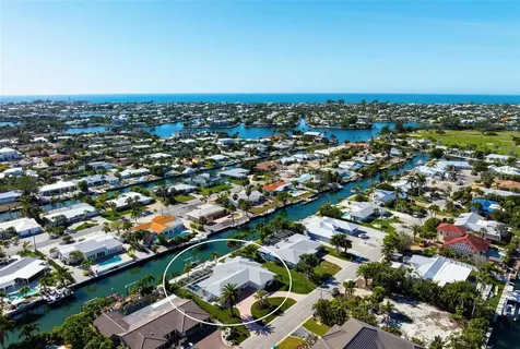 616 Foxworth Lane Holmes Beach FL 34217