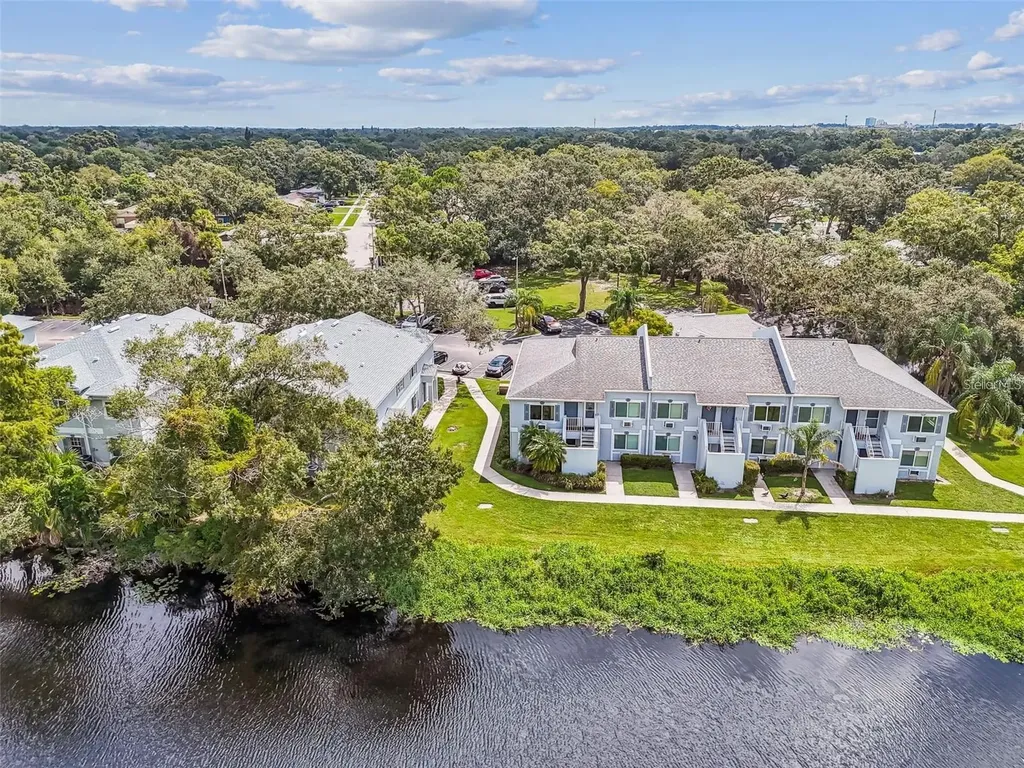 4133 Dolphin Drive Tampa FL 33617