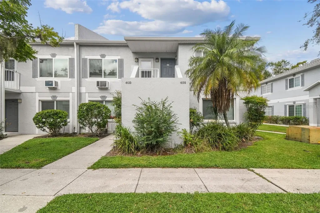 4133 Dolphin Drive Tampa FL 33617