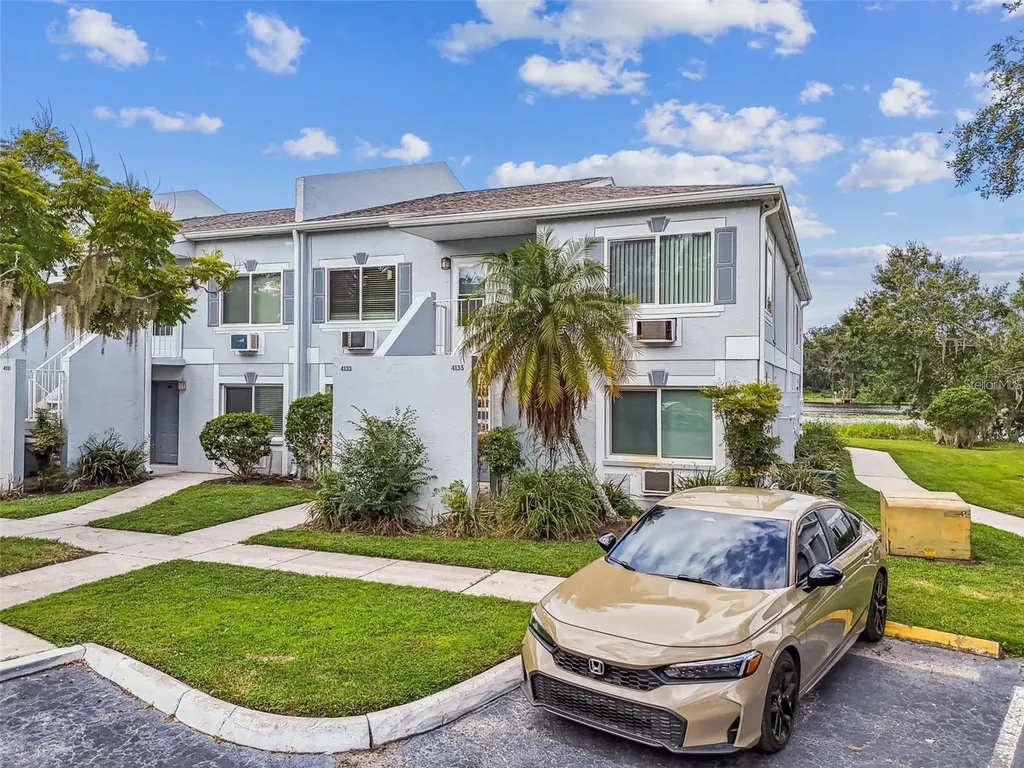 4133 Dolphin Drive Tampa FL 33617