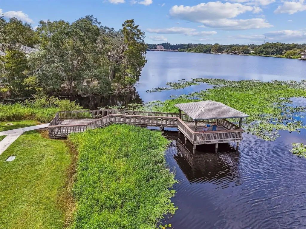 4133 Dolphin Drive Tampa FL 33617
