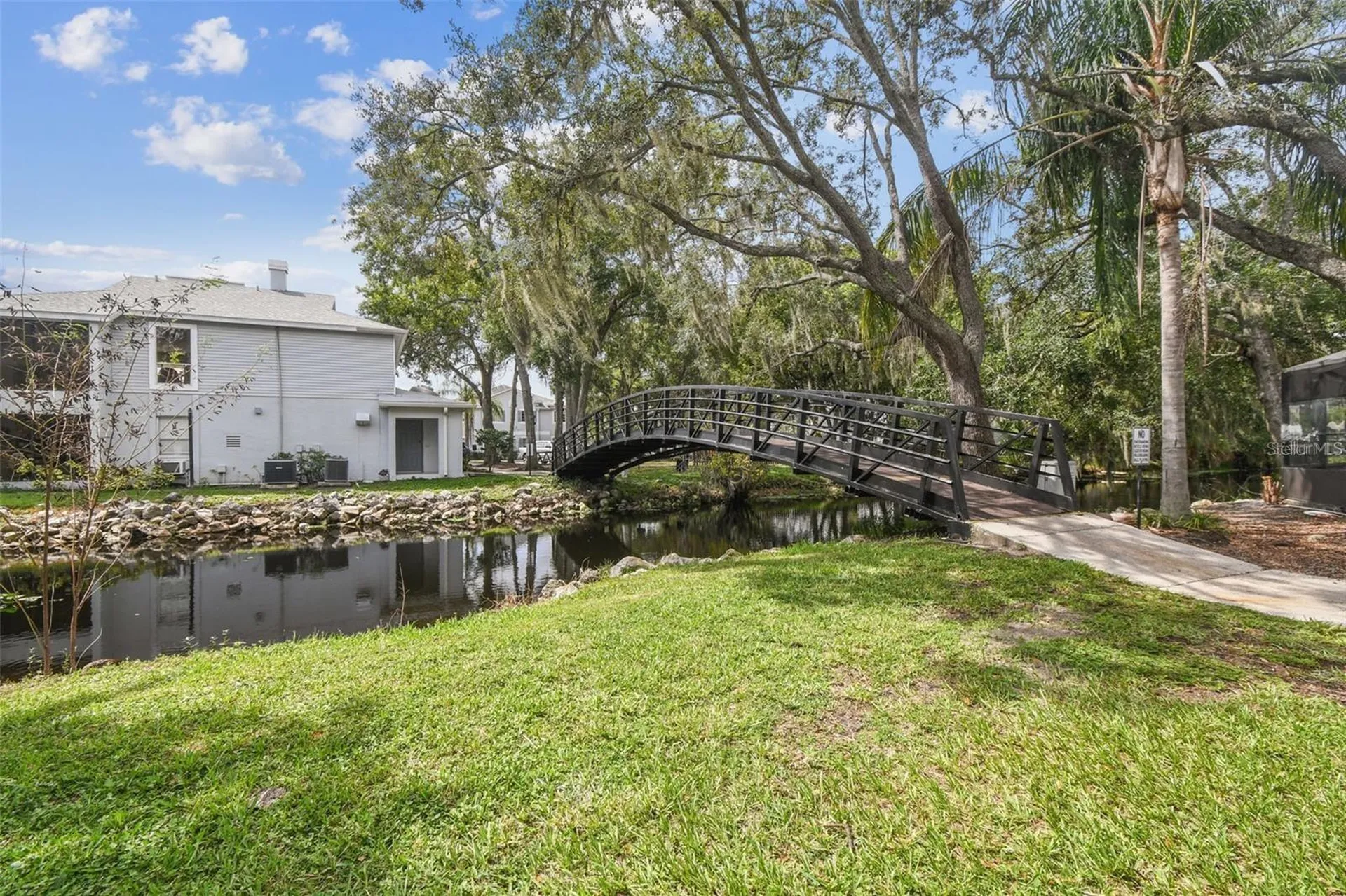 4133 Dolphin Drive Tampa FL 33617