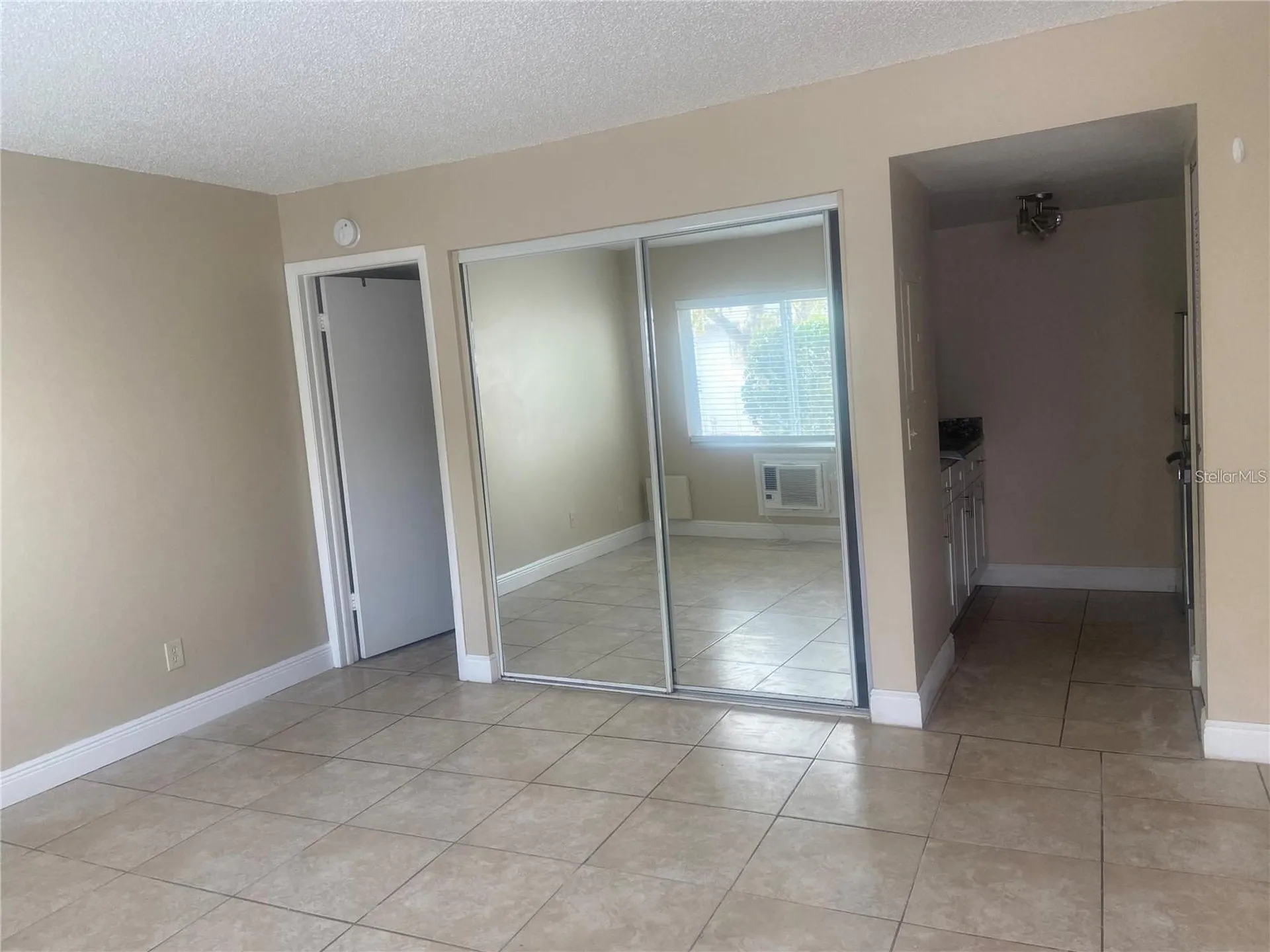 4133 Dolphin Drive Tampa FL 33617