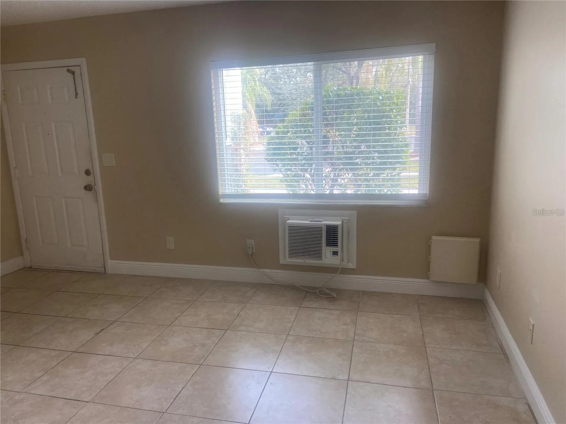4133 Dolphin Drive Tampa FL 33617