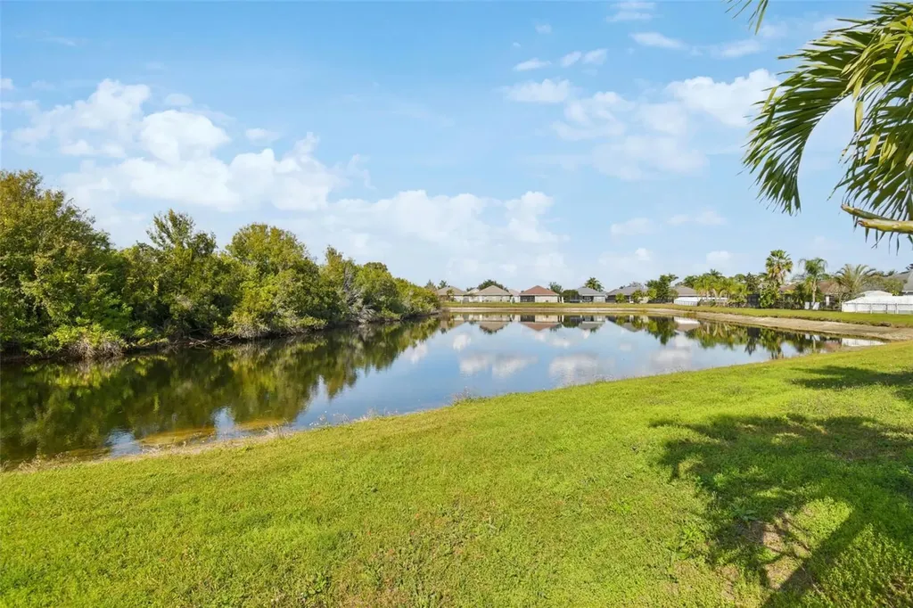 14342 Edinburgh Moor Drive Wimauma FL 33598