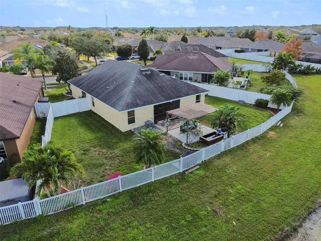 14342 Edinburgh Moor Drive Wimauma FL 33598