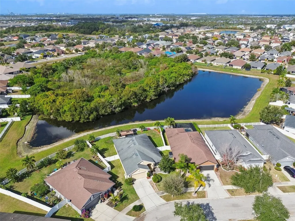 14342 Edinburgh Moor Drive Wimauma FL 33598