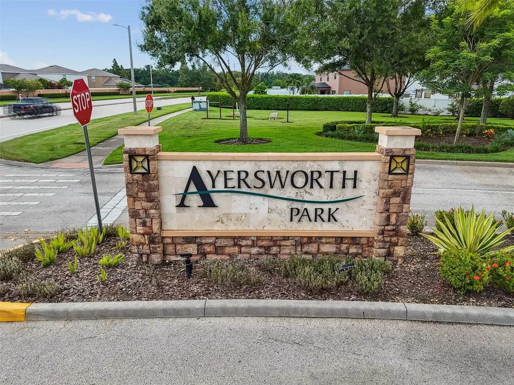 14342 Edinburgh Moor Drive Wimauma FL 33598