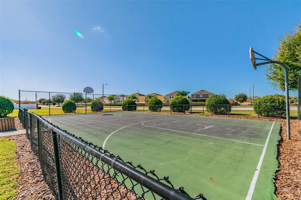 14342 Edinburgh Moor Drive Wimauma FL 33598