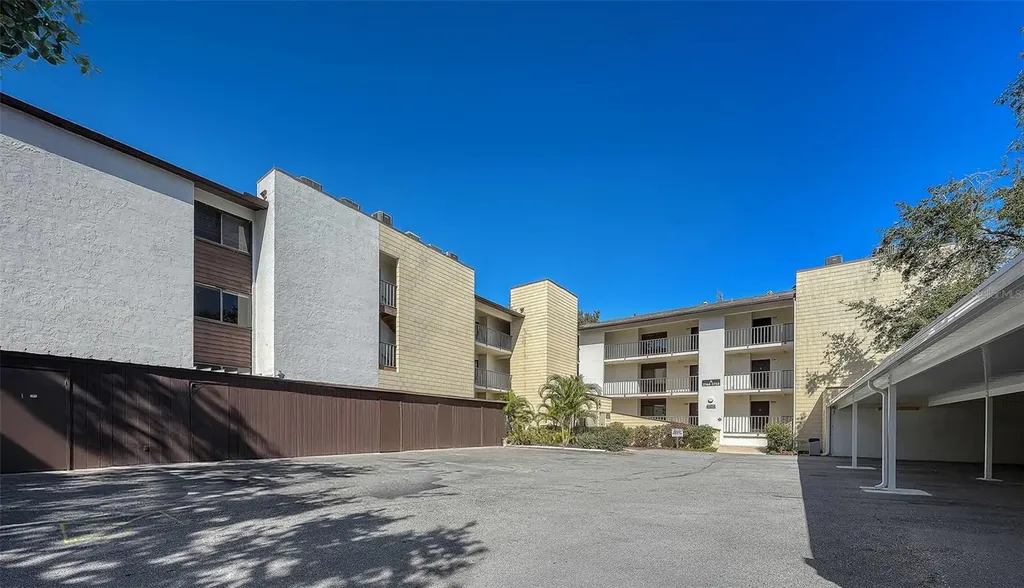 2746 Orchid Oaks Drive Sarasota FL 34239