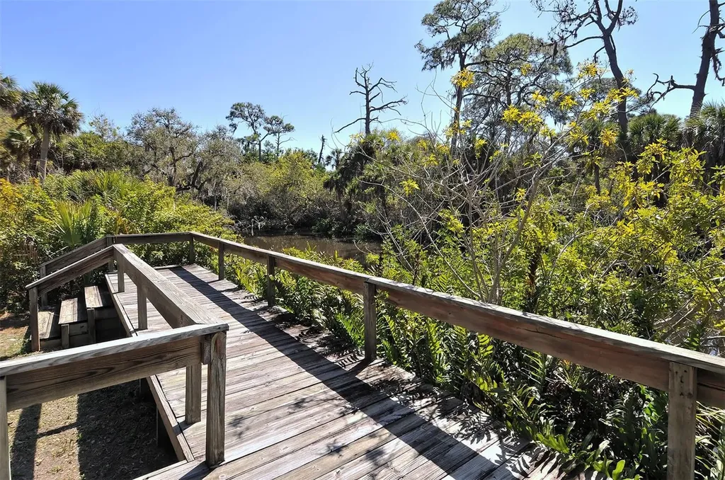 2746 Orchid Oaks Drive Sarasota FL 34239