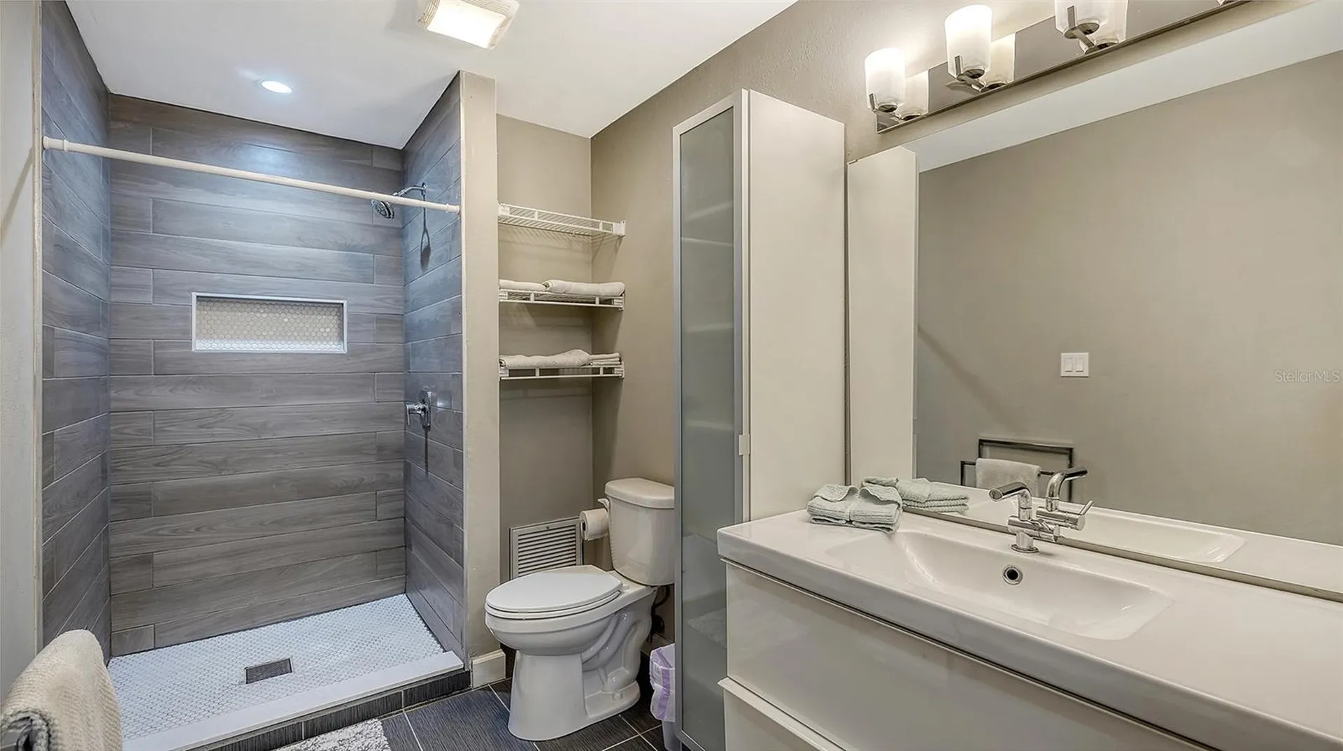 2746 Orchid Oaks Drive Sarasota FL 34239