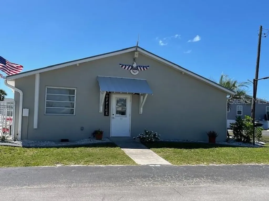 7500 Park Pointe Drive Englewood FL 34224
