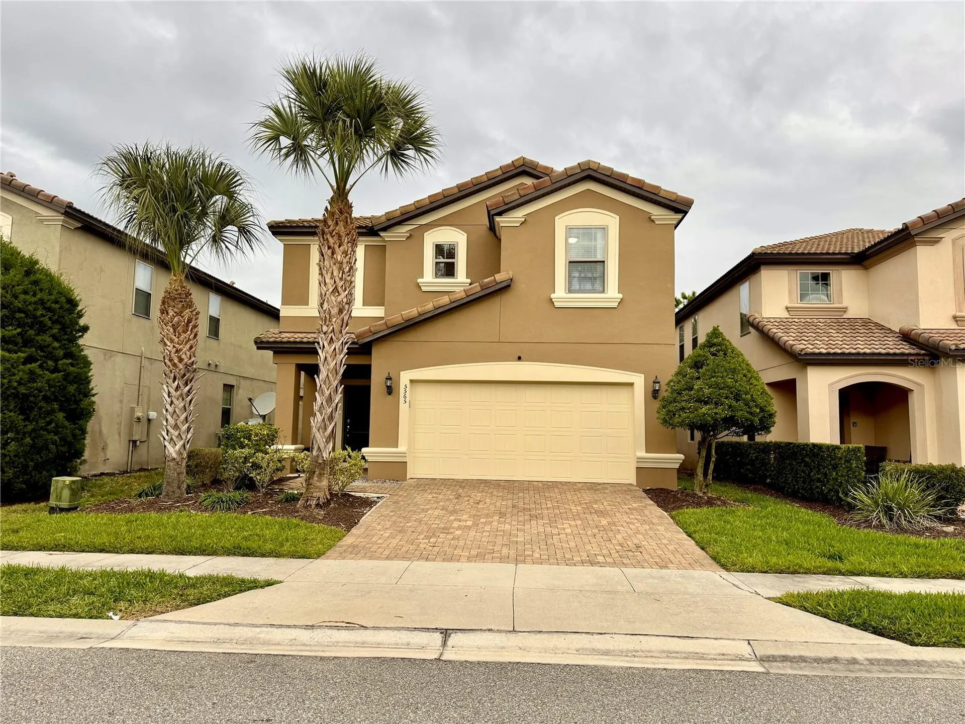 5565 Misty Oak Circle Davenport FL 33837