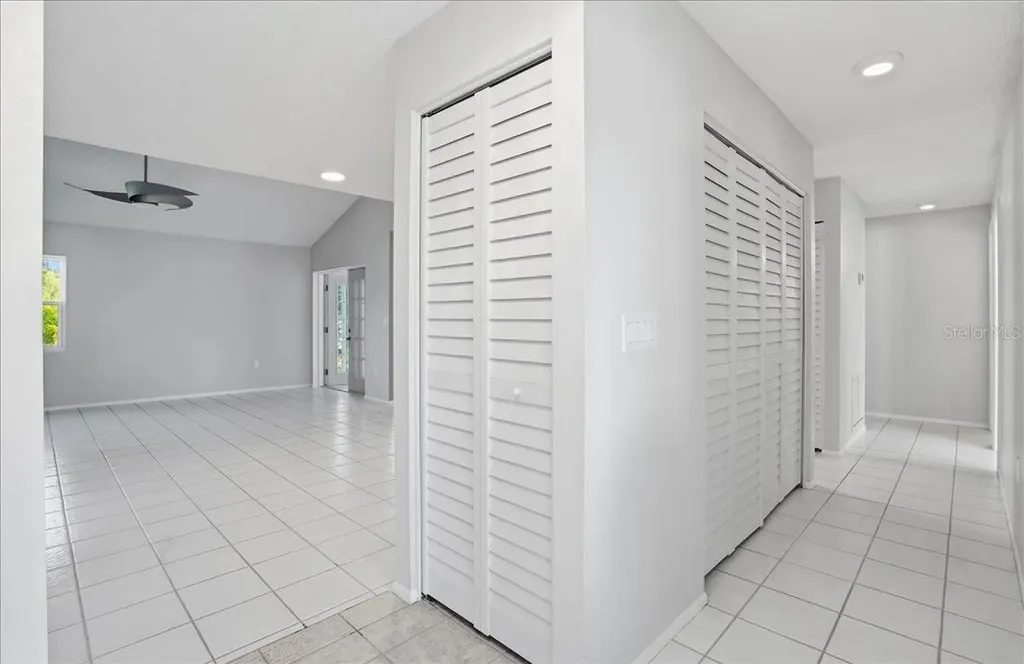 3205 Golden Eagle Lane Sarasota FL 34231