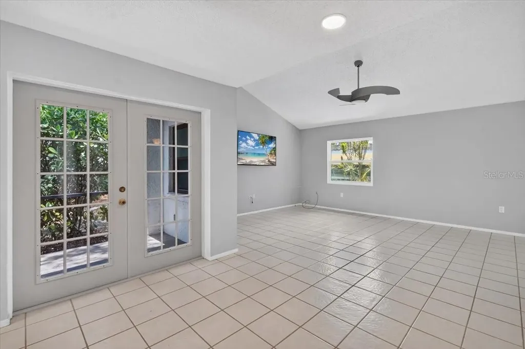 3205 Golden Eagle Lane Sarasota FL 34231