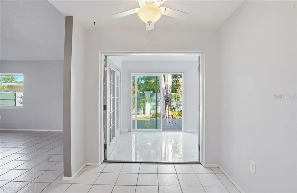 3205 Golden Eagle Lane Sarasota FL 34231