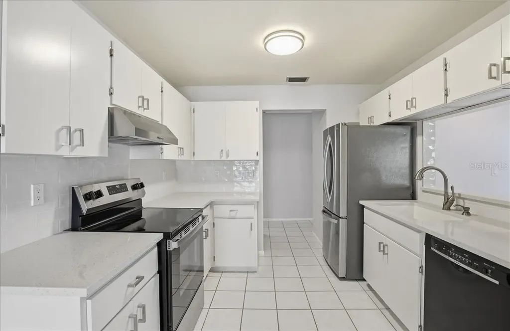 3205 Golden Eagle Lane Sarasota FL 34231