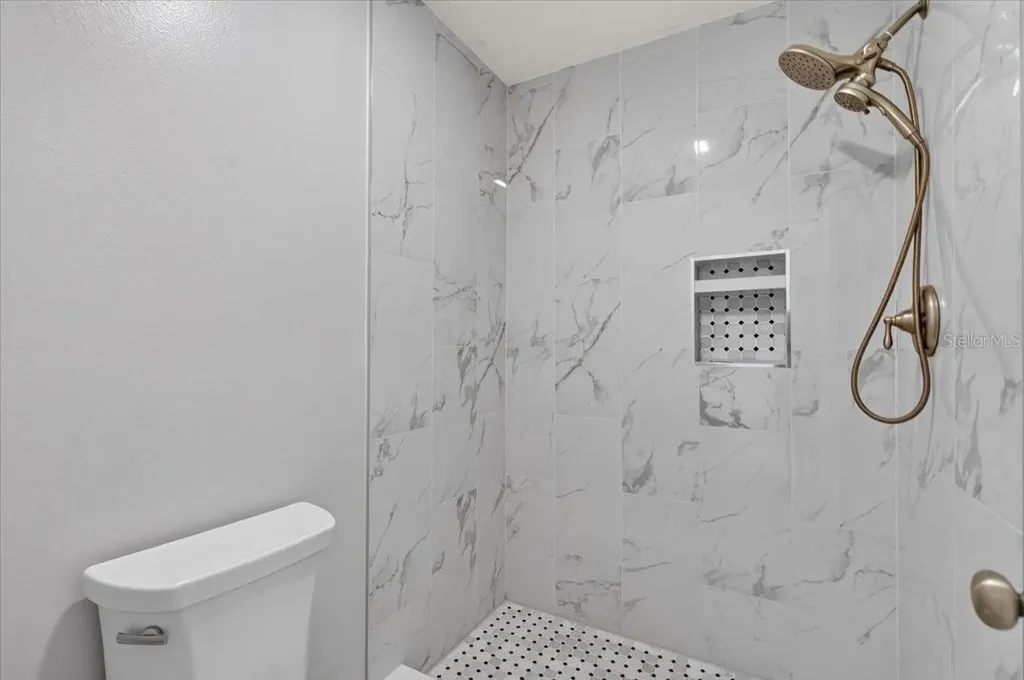 3205 Golden Eagle Lane Sarasota FL 34231