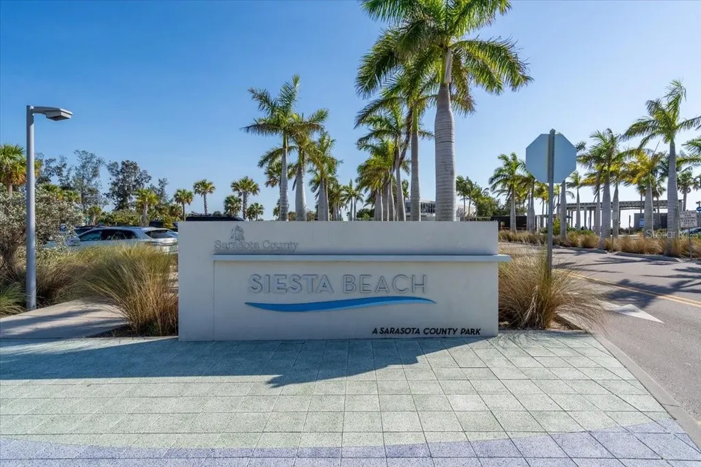 3205 Golden Eagle Lane Sarasota FL 34231